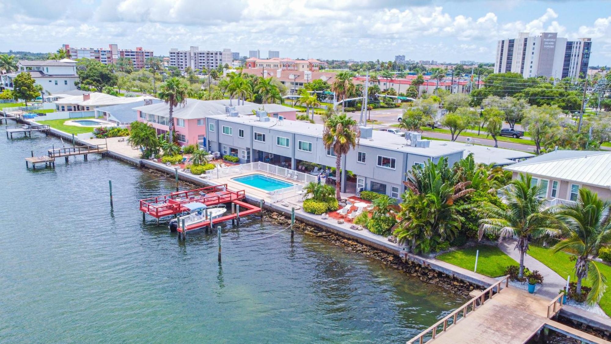 107-Waterfront-Walk To Beach-Lovely St. Pete Beach Exterior photo