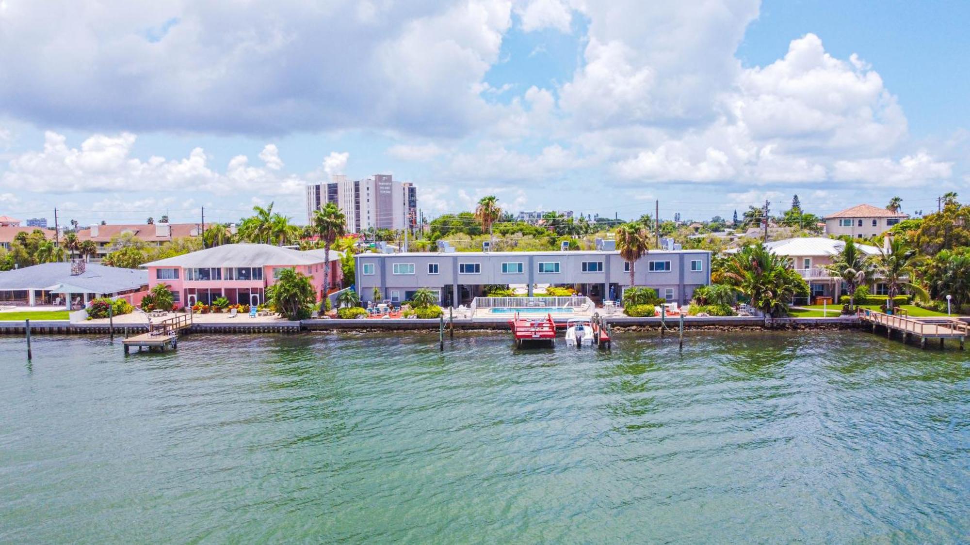 107-Waterfront-Walk To Beach-Lovely St. Pete Beach Exterior photo